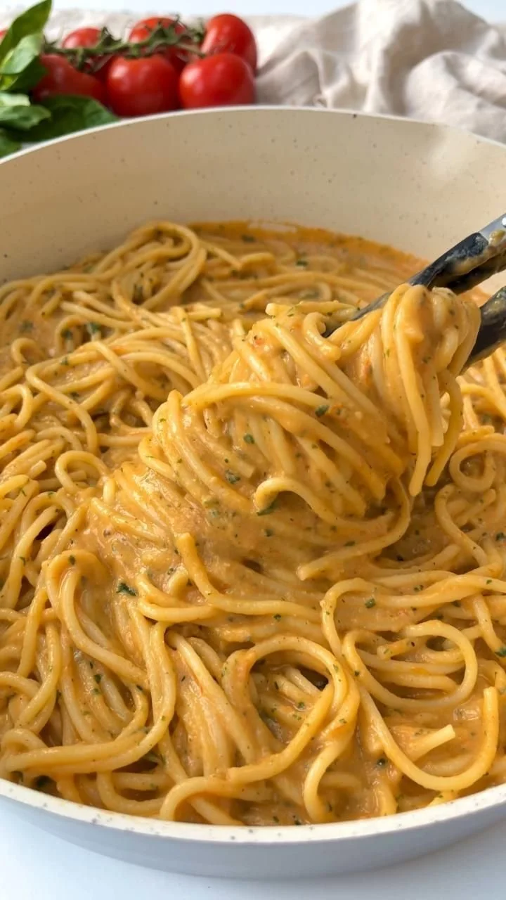 Roasted Tomato and Garlic Ricotta Pasta